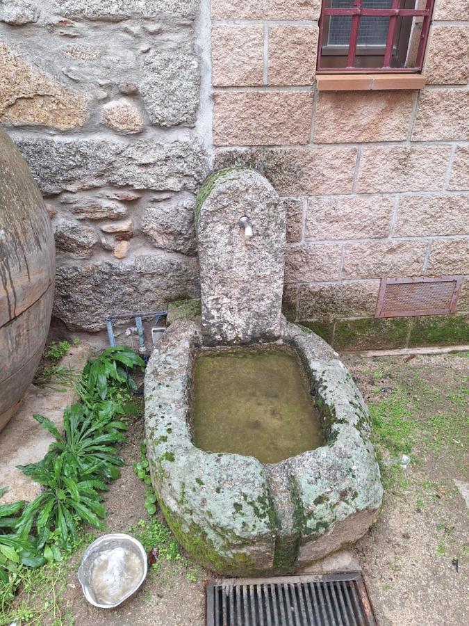 Hostal El Patio Restaurante San Bartolomé de Pinares Eksteriør bilde