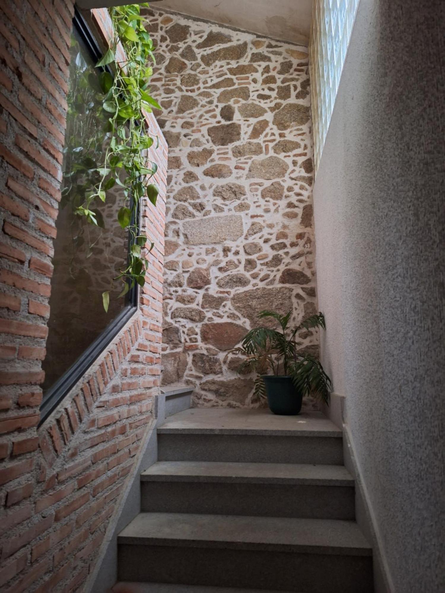 Hostal El Patio Restaurante San Bartolomé de Pinares Eksteriør bilde